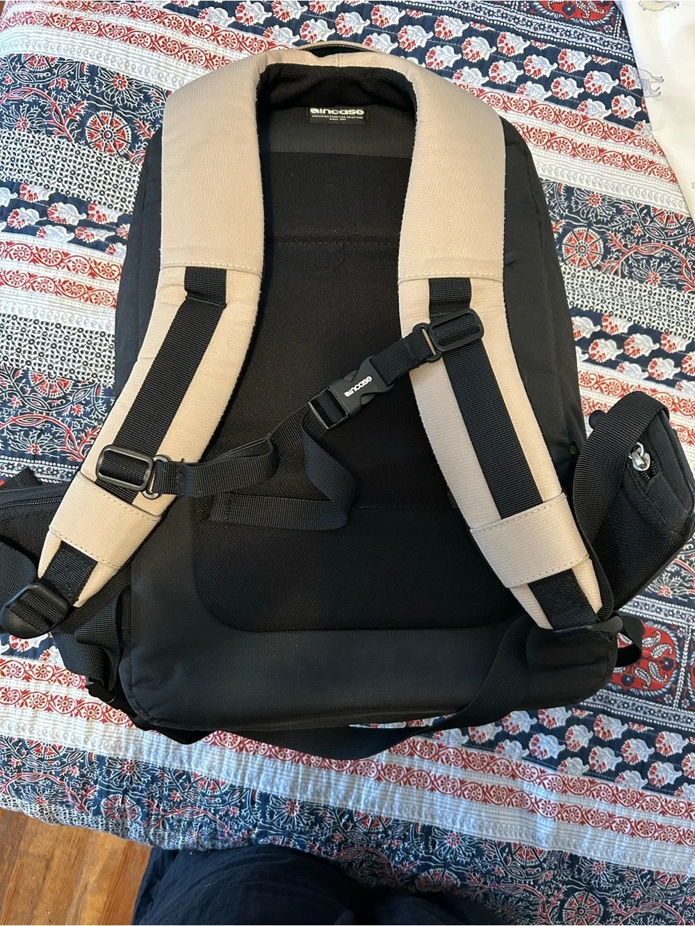 Incase nylon laptop